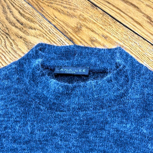 Lana Lee Canada blue knit sweater. Fabric and size tag missing. Size Medium. - Picture 13 of 15